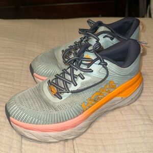 Hoka bondi 7 women’s 8